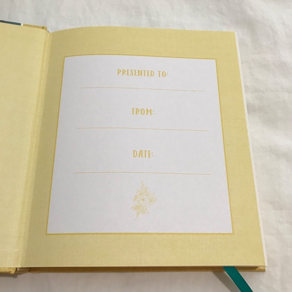 ๐3/$35 The Year of Living Happy 100 Day Devotional Journal Book Hardcover - Picture 5 of 11